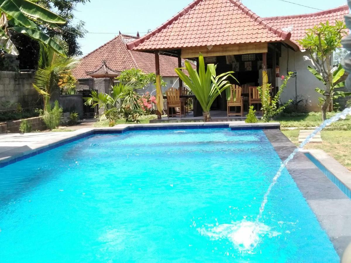 Hotel Gatri Hut Lembongan Exterior foto