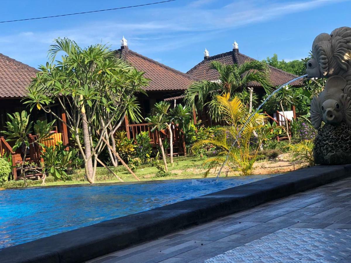 Hotel Gatri Hut Lembongan Exterior foto