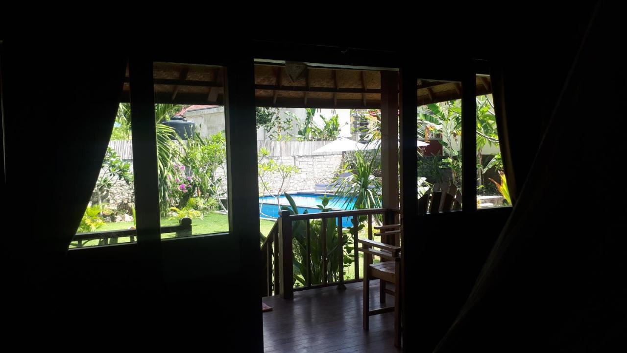 Hotel Gatri Hut Lembongan Exterior foto